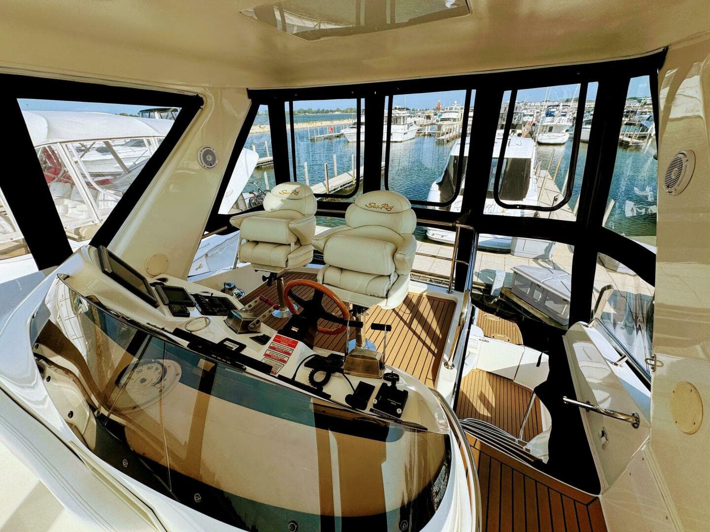 1998 Sea Ray 480 Sedan Bridge — photo 15