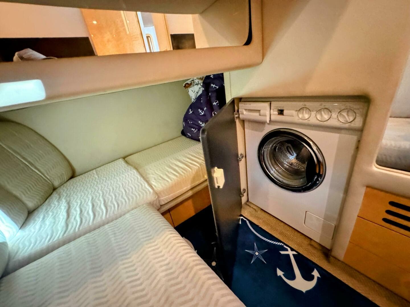 1998 Sea Ray 480 Sedan Bridge — photo 41