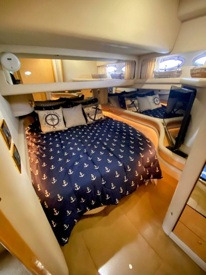 1998 Sea Ray 480 Sedan Bridge — photo 32