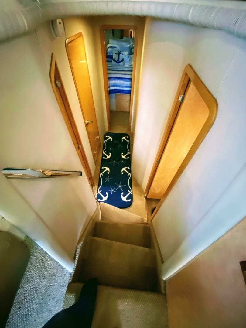 1998 Sea Ray 480 Sedan Bridge — photo 30