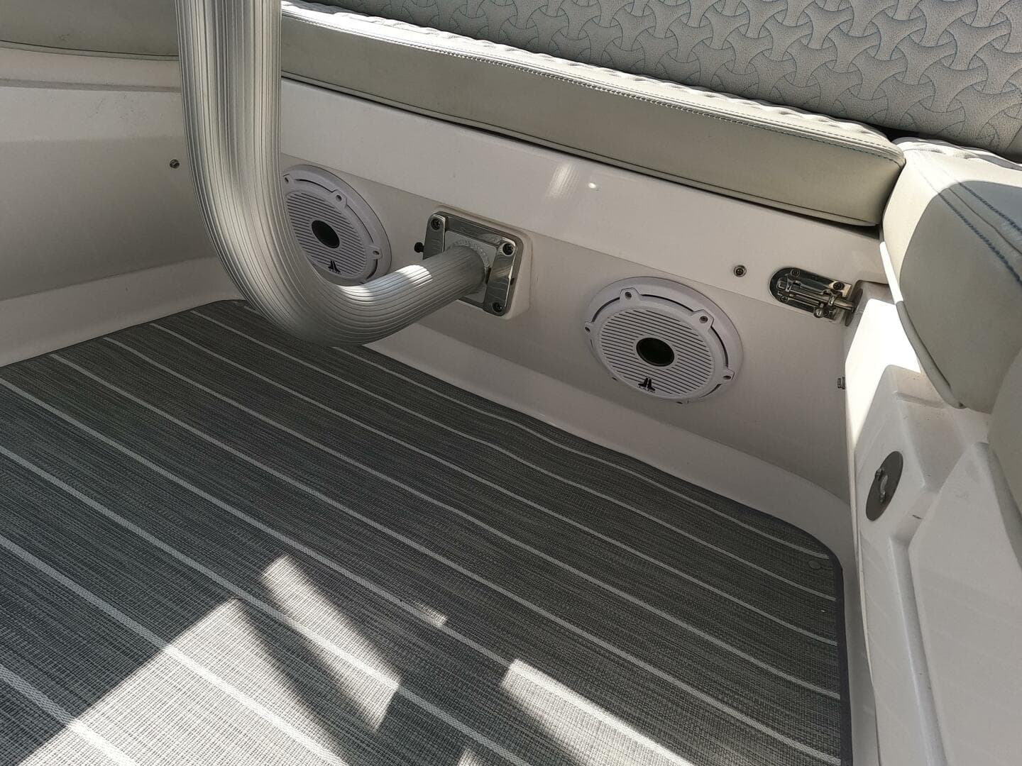 2021 Intrepid — photo 13