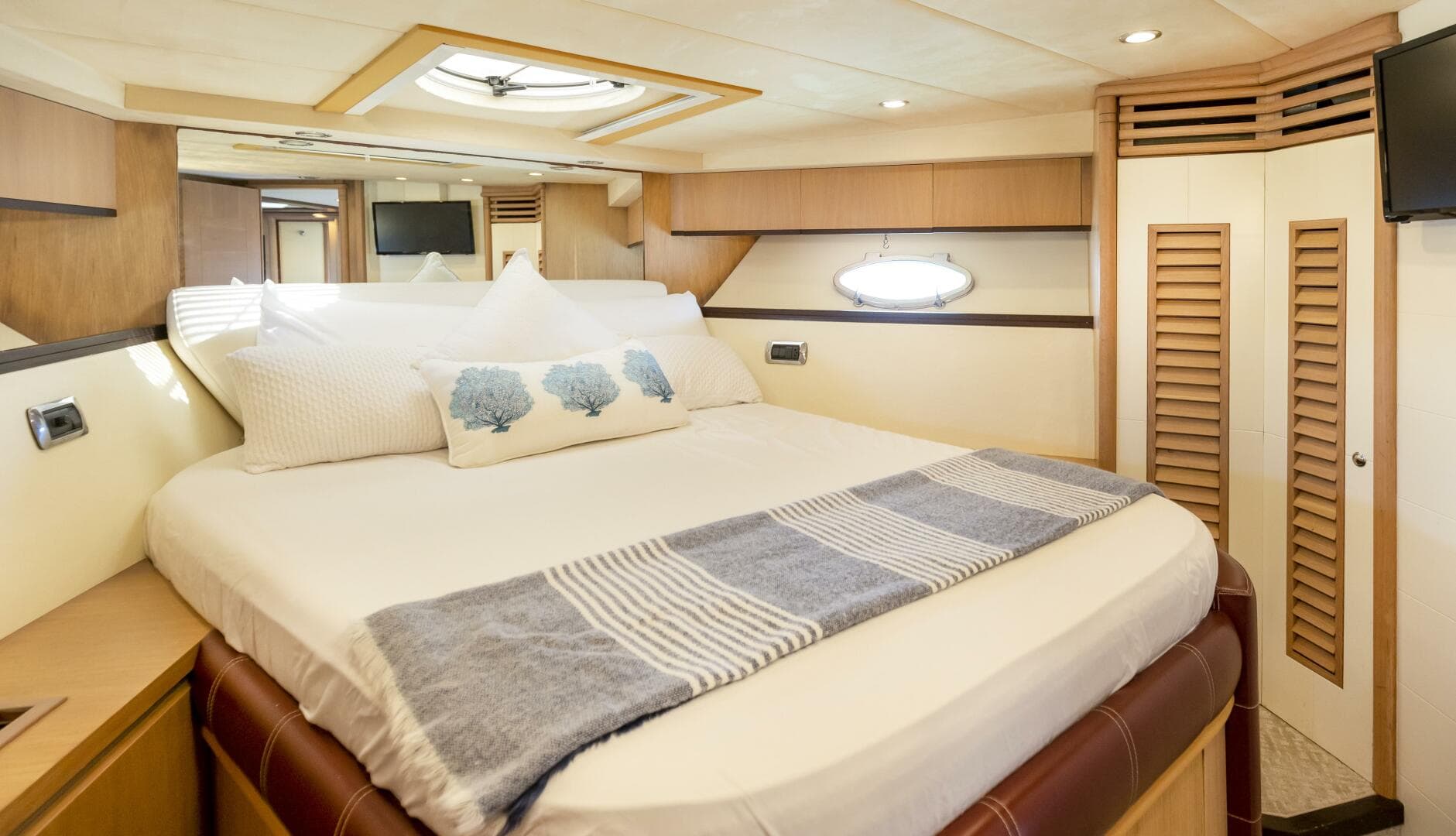 2005 Astondoa 53 Open — photo 7