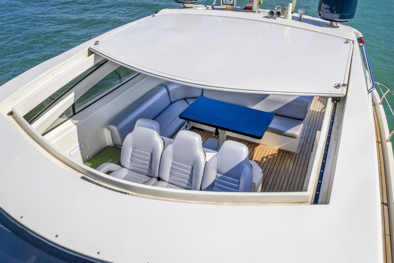 2005 Astondoa 53 Open — photo 4