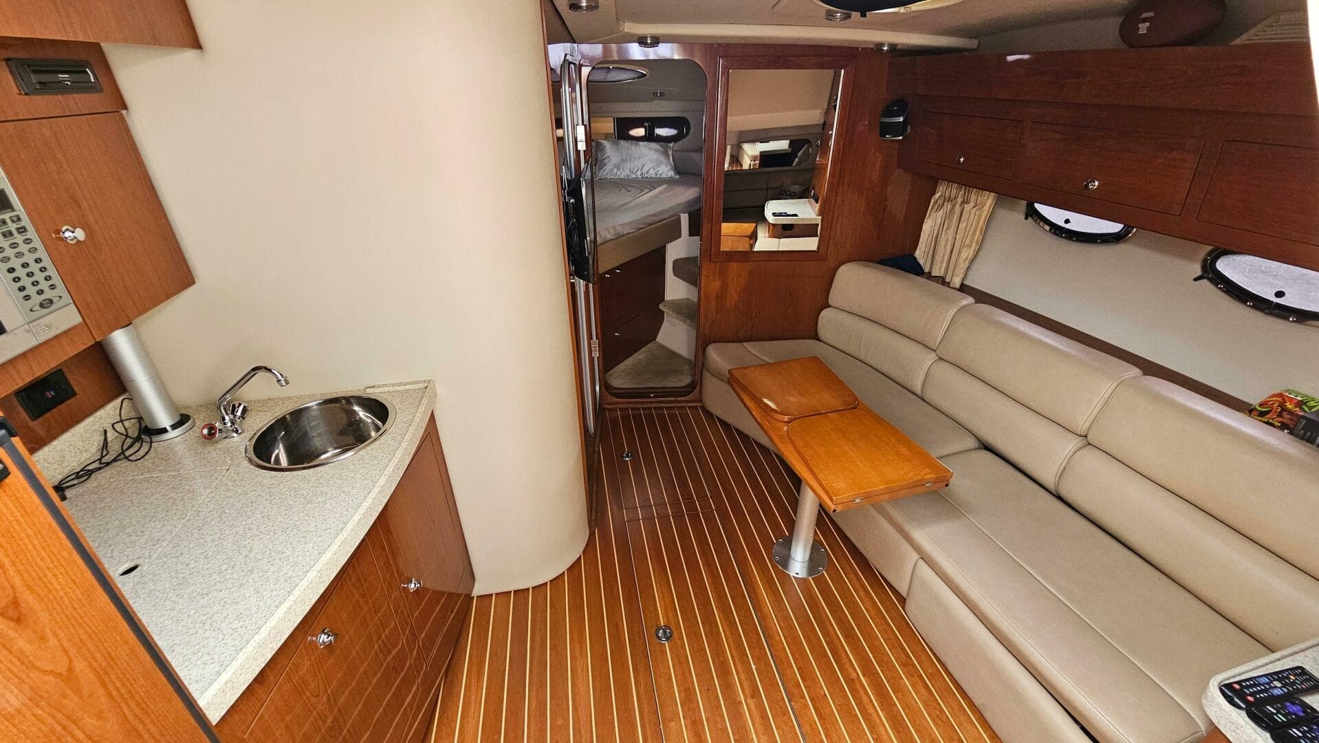 2007 Regal 3760 Commodore — photo 16