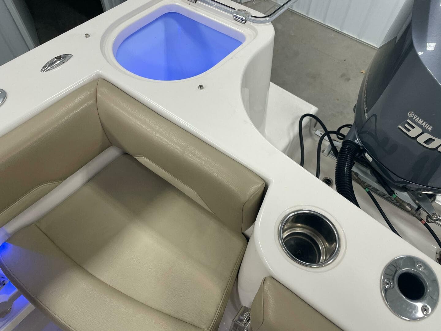 2017 Sailfish 290 Center Console — photo 6