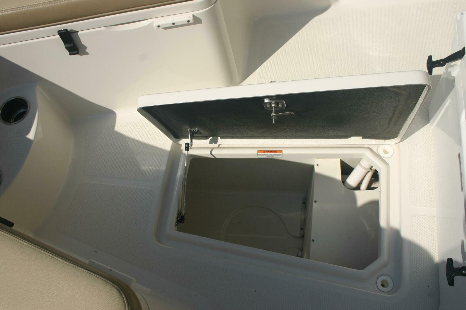 2017 Sailfish 290 Center Console — photo 22