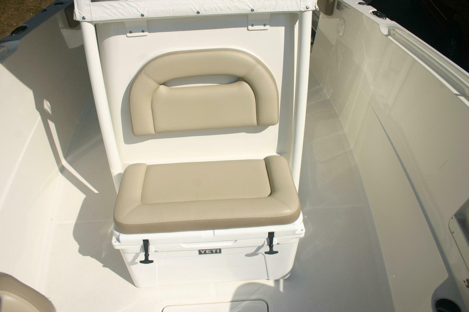 2017 Sailfish 290 Center Console — photo 20