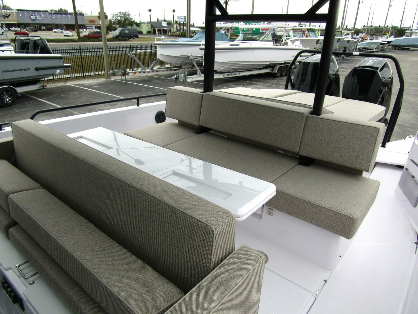 2024 Axopar 37 Sun Top — photo 17