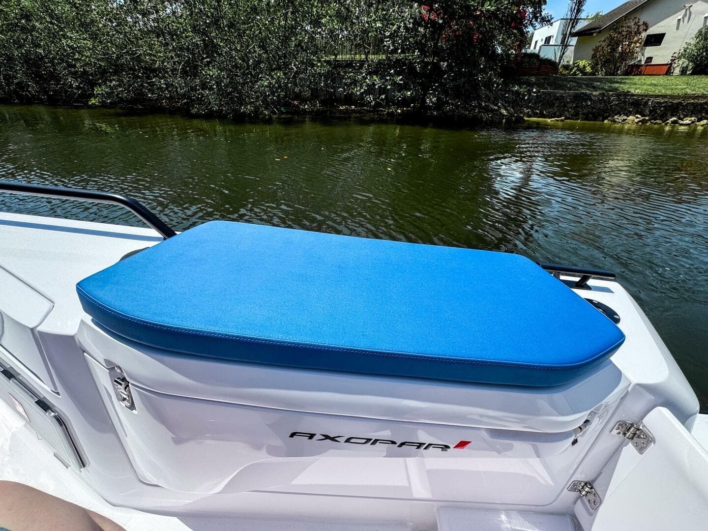 2025 Axopar 37 Sun Top Brabus Trim — photo 17