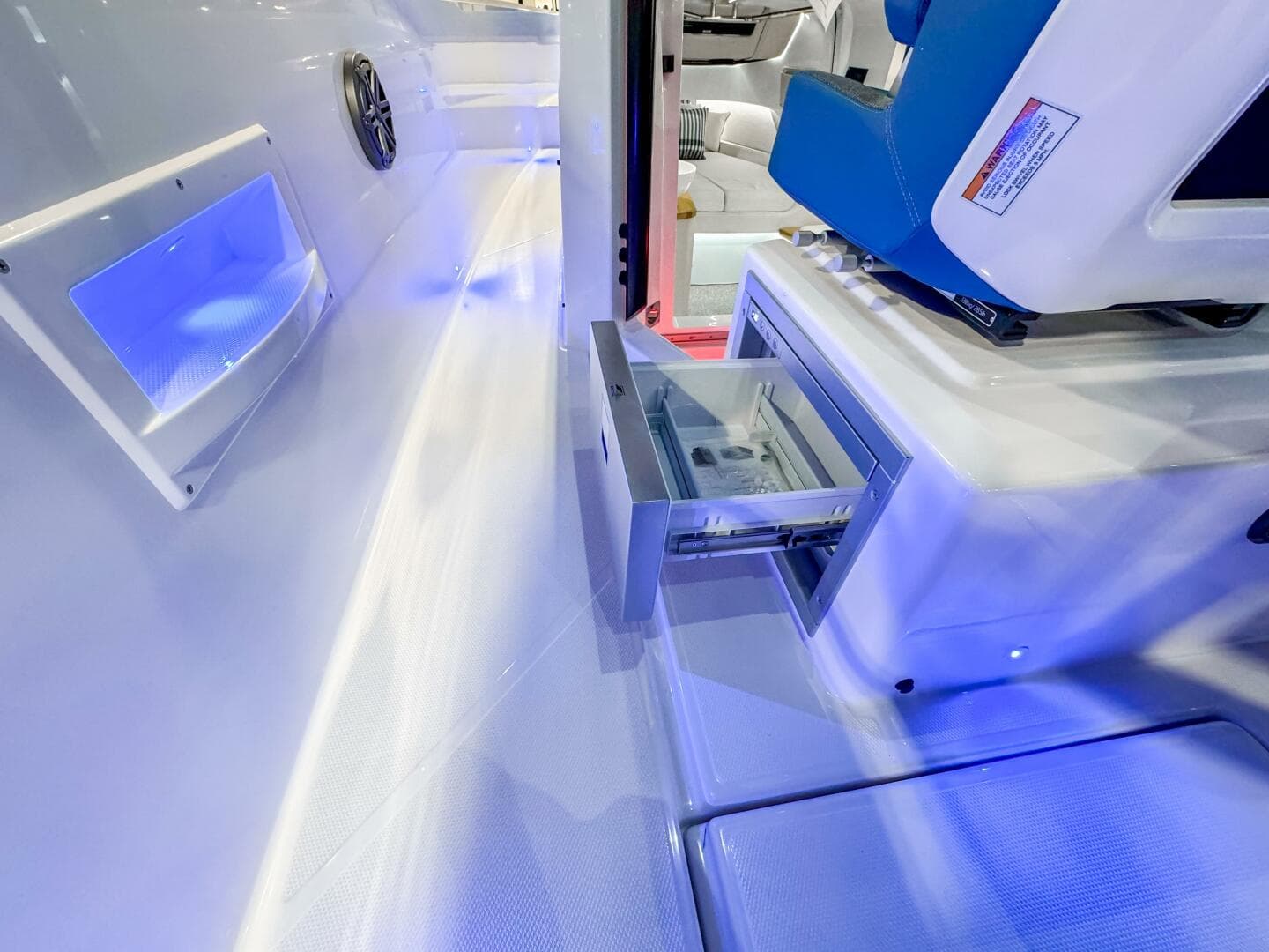 2025 Axopar 37 Sun Top Brabus Trim — photo 26