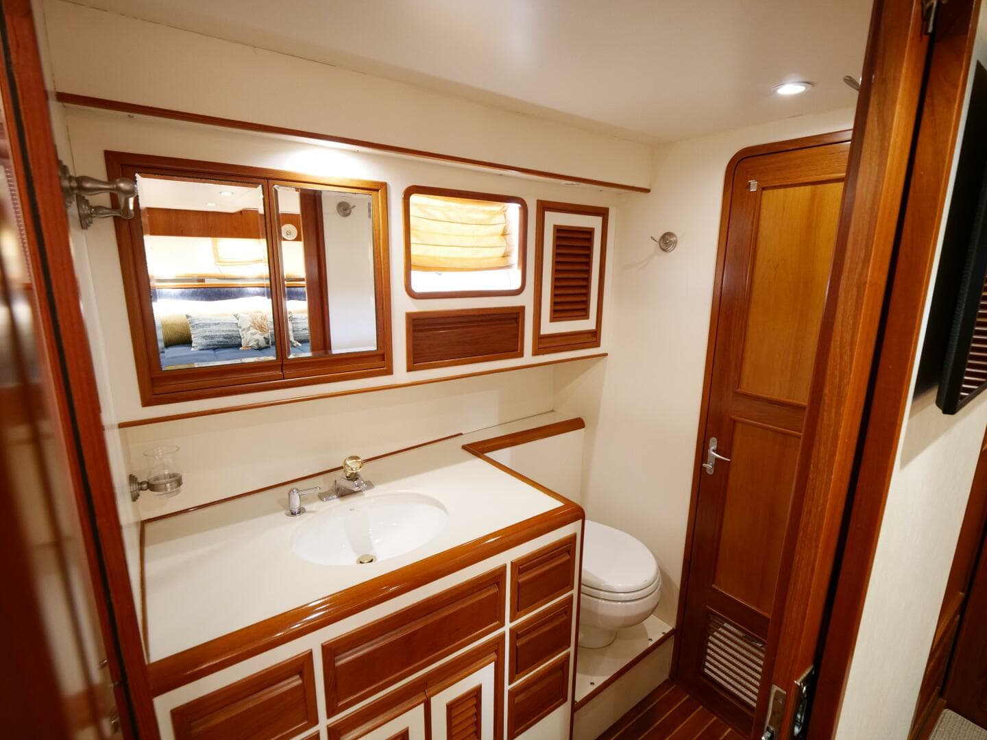2000 Offshore Yachts 62 Pilothouse — photo 34