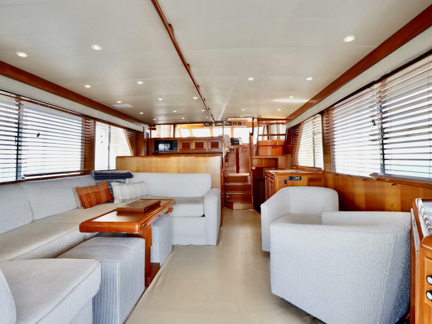 2000 Offshore Yachts 62 Pilothouse — photo 18