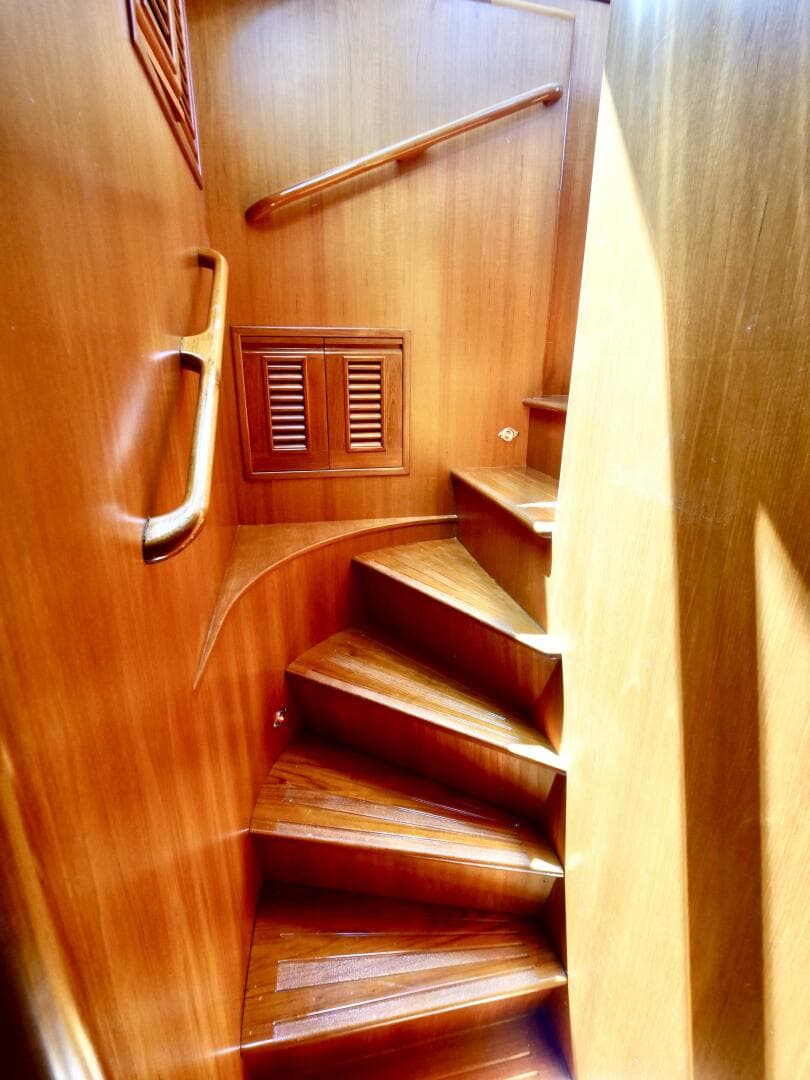 2000 Offshore Yachts 62 Pilothouse — photo 23