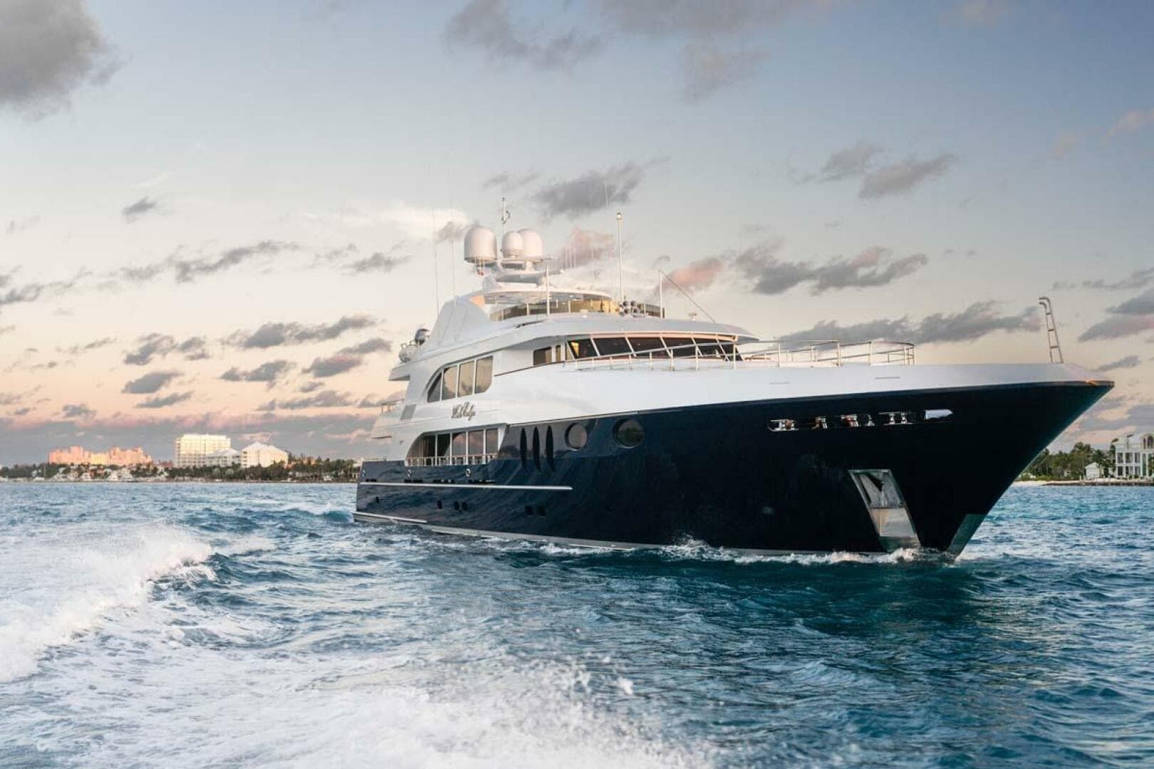 2005 Trinity Yachts Tri-Deck — photo 71