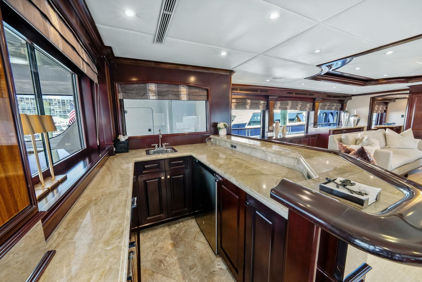 2005 Trinity Yachts Tri-Deck — photo 5