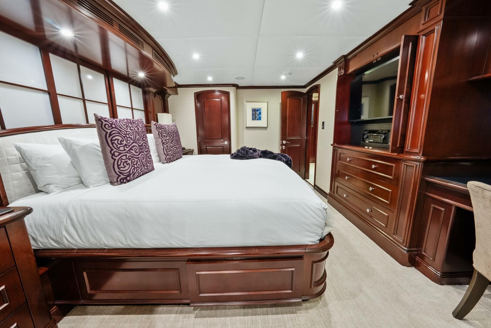 2005 Trinity Yachts Tri-Deck — photo 29