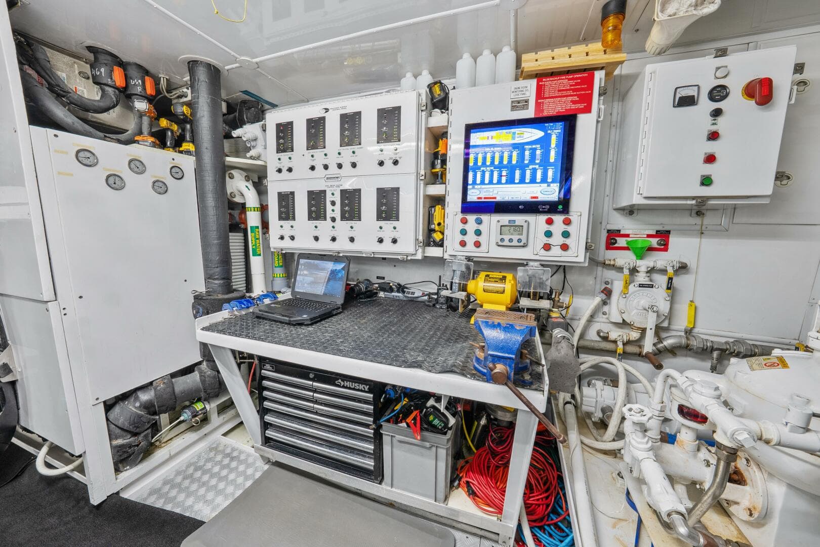 2005 Trinity Yachts Tri-Deck — photo 66