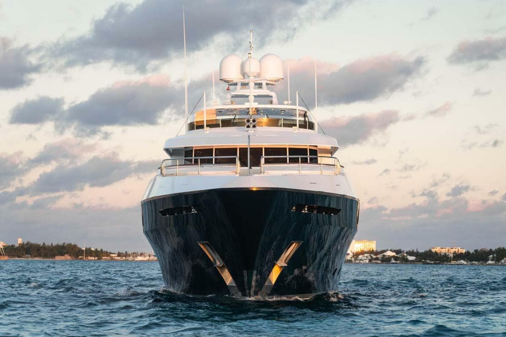 2005 Trinity Yachts Tri-Deck — photo 72