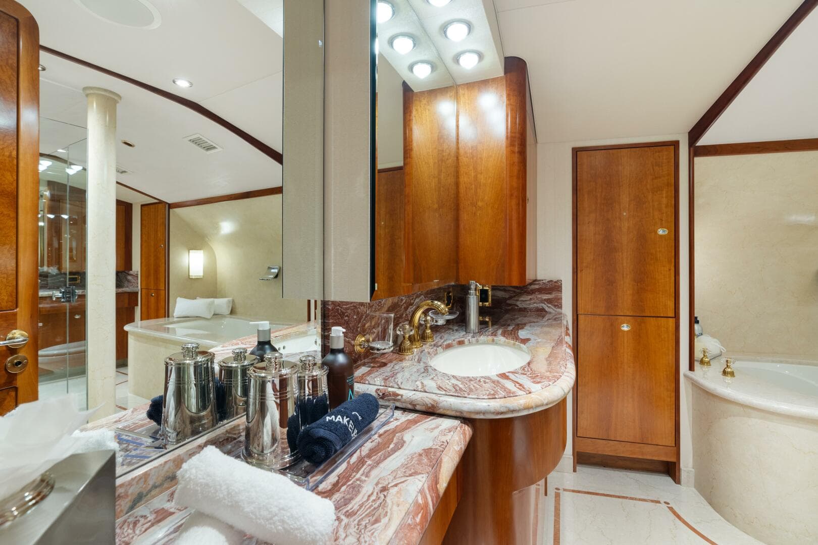 2004 Westport 130 Tri-Deck — photo 19