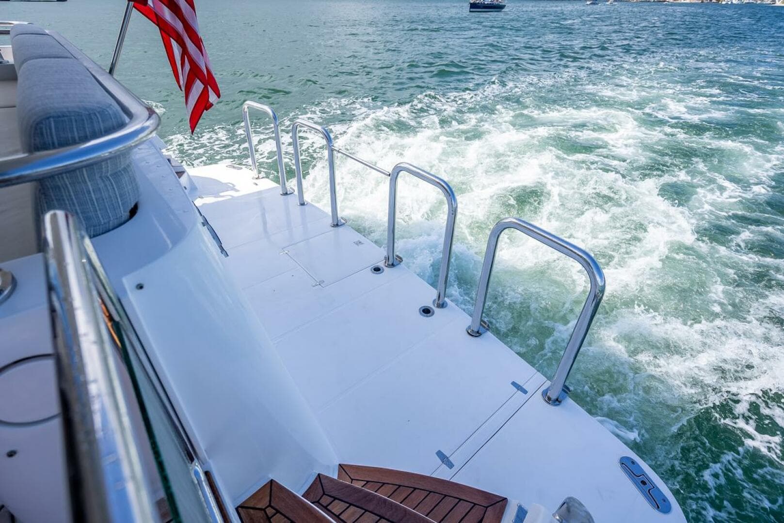 2022 Hampton 658L Endurance — photo 46