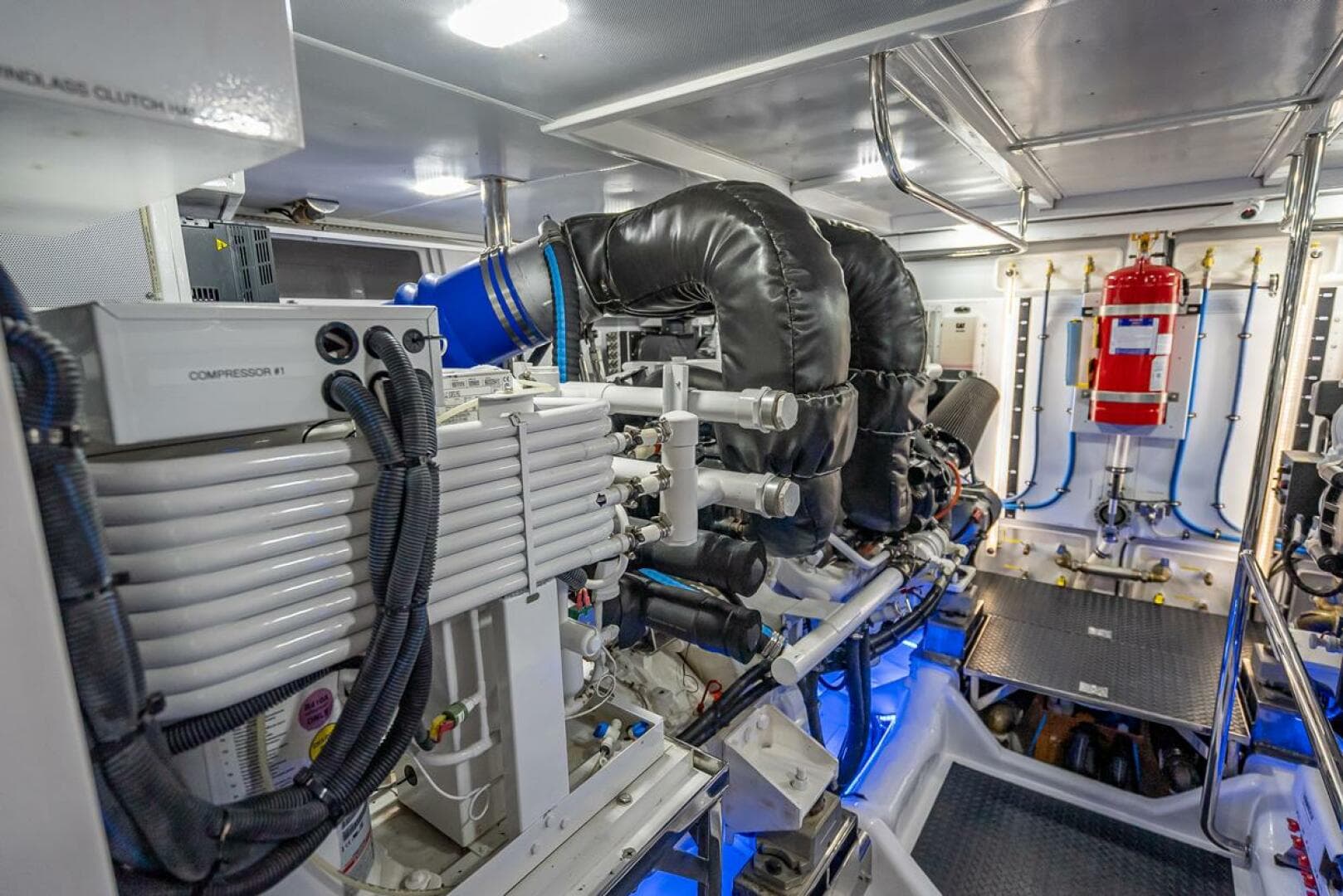 2022 Hampton 658L Endurance — photo 65