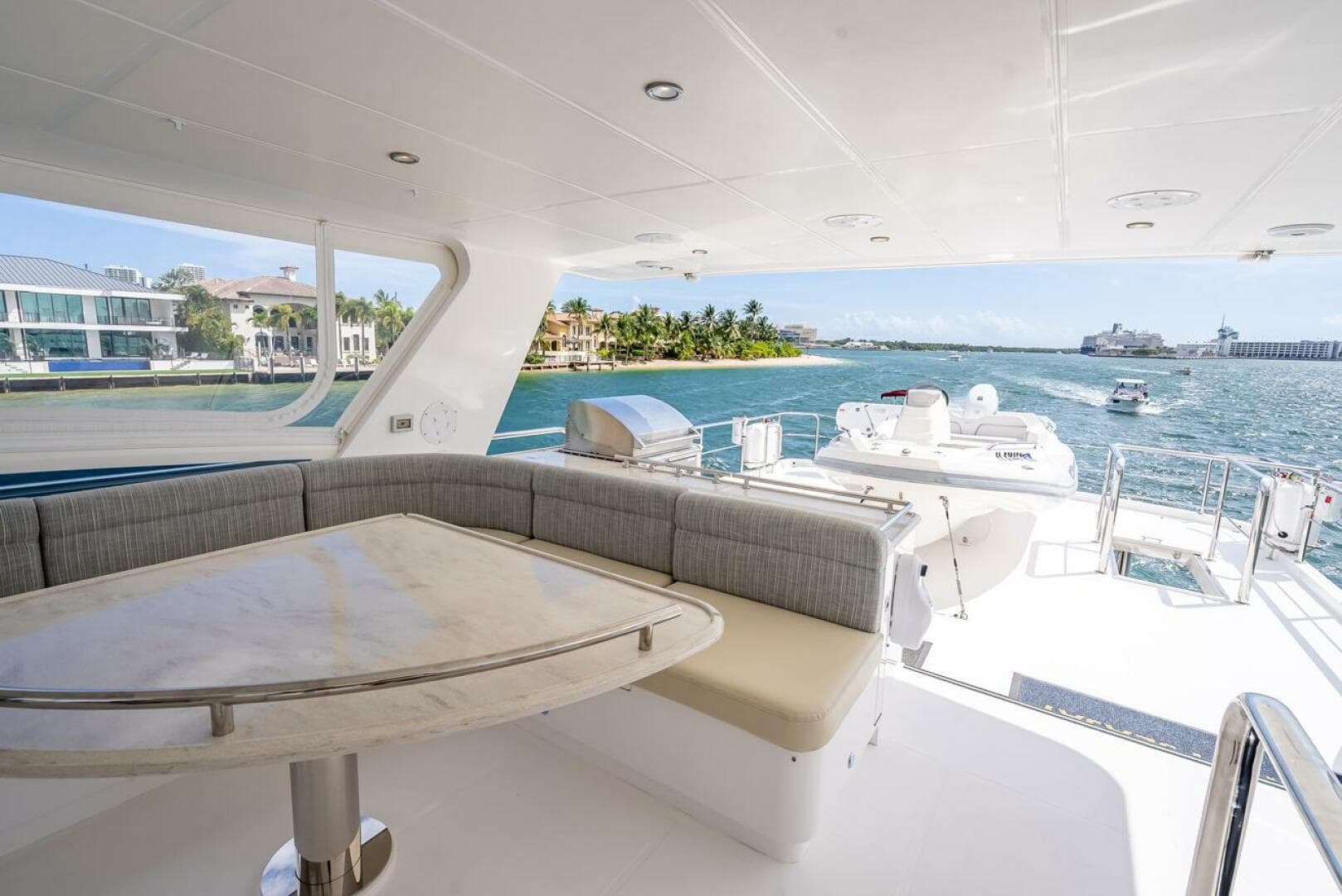 2022 Hampton 658L Endurance — photo 50