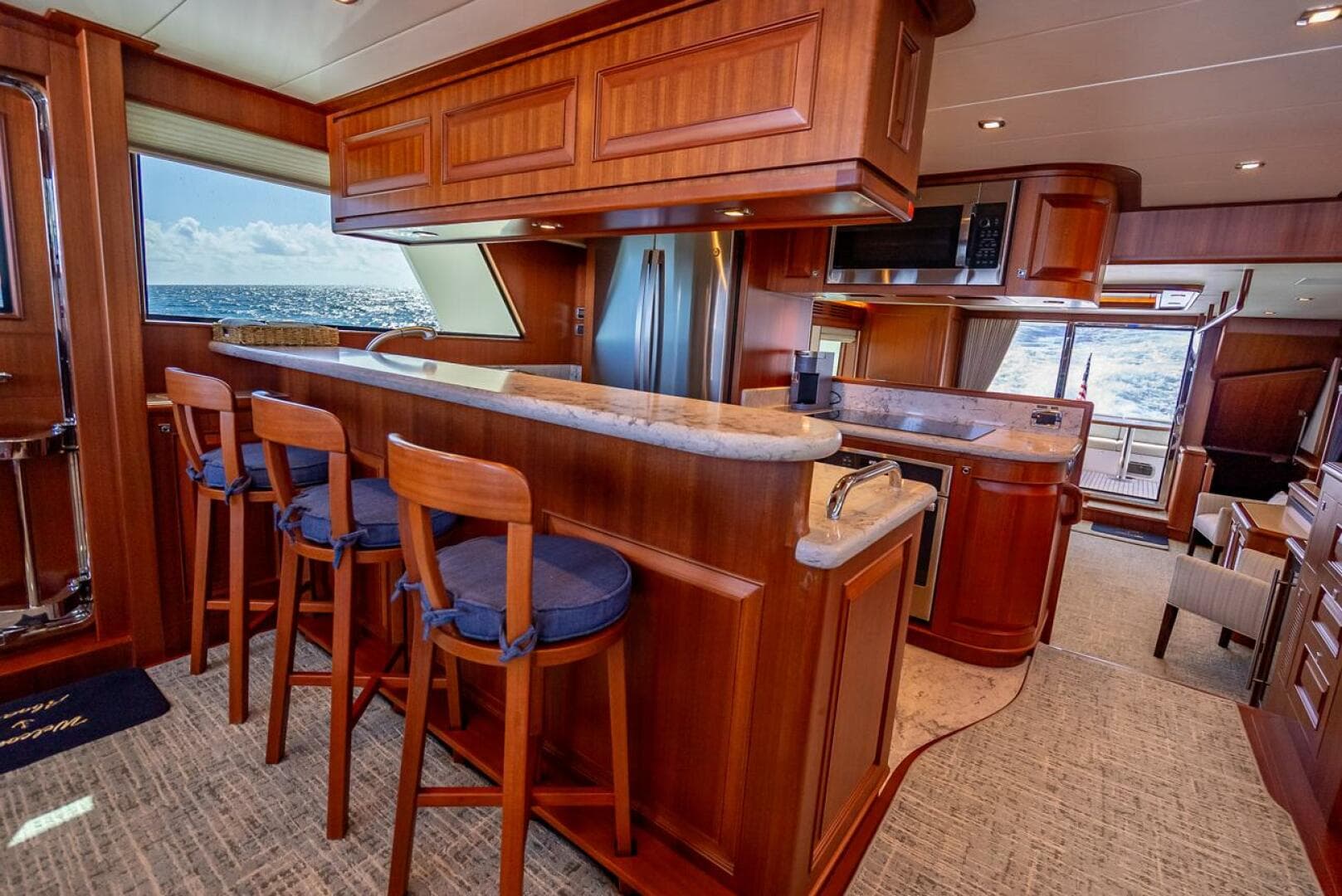 2022 Hampton 658L Endurance — photo 6