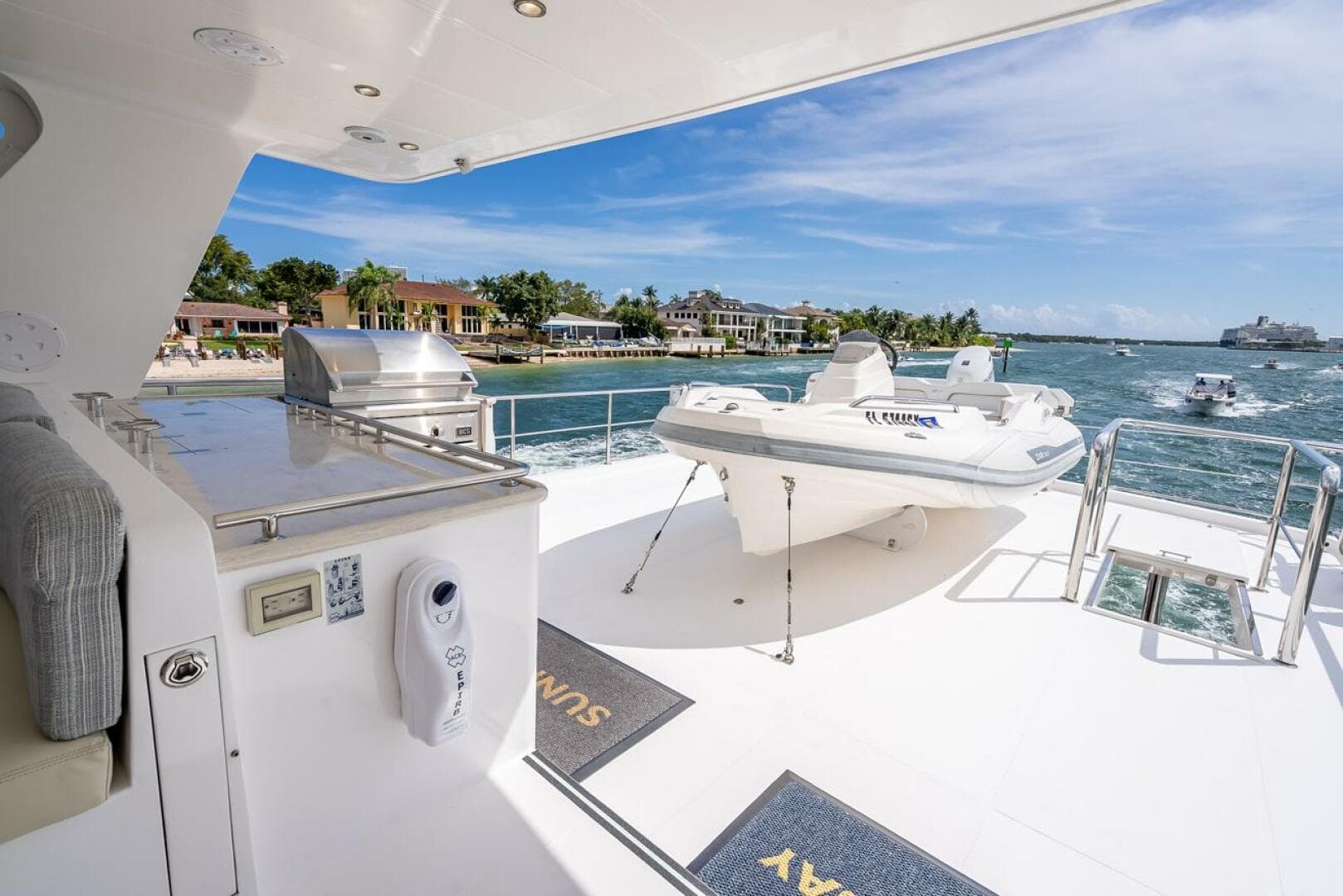 2022 Hampton 658L Endurance — photo 51