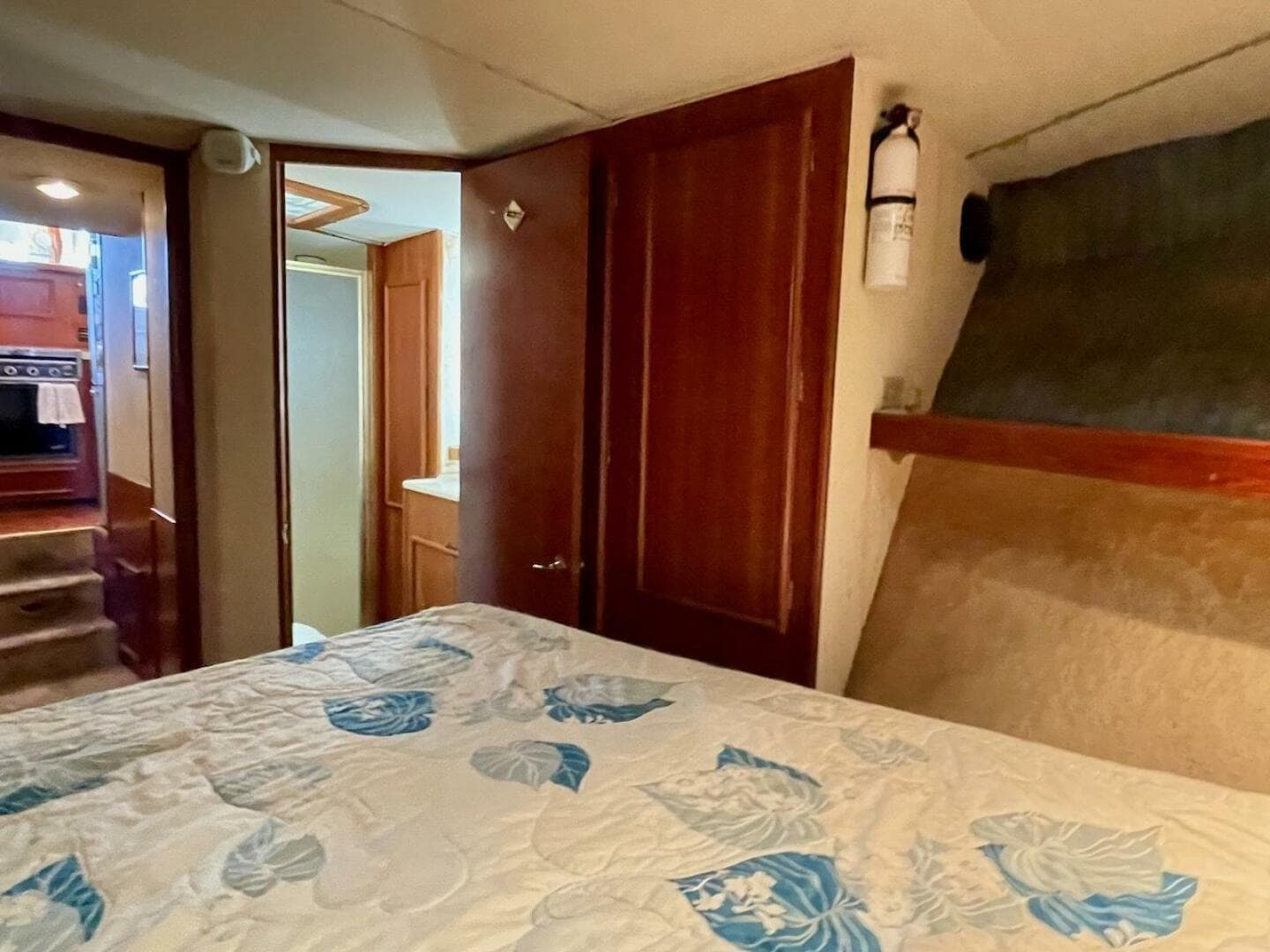 1988 Post 46 — photo 50