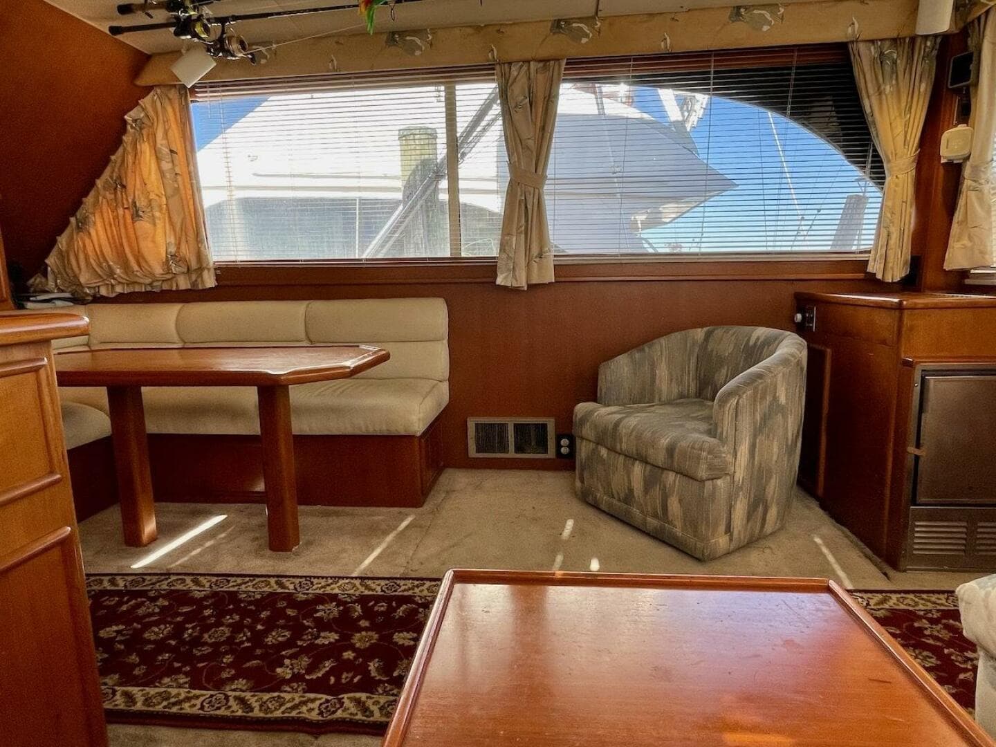 1988 Post 46 — photo 40