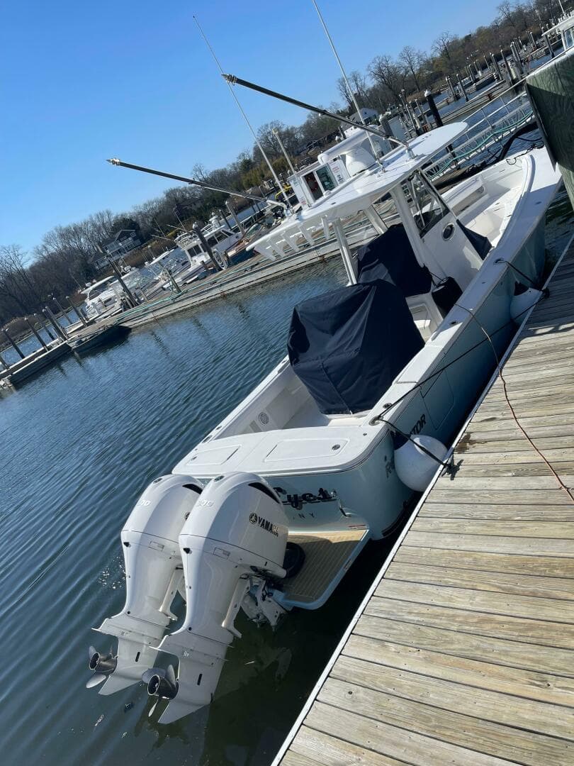 2020 Regulator 31 FS With Mezz — photo 20