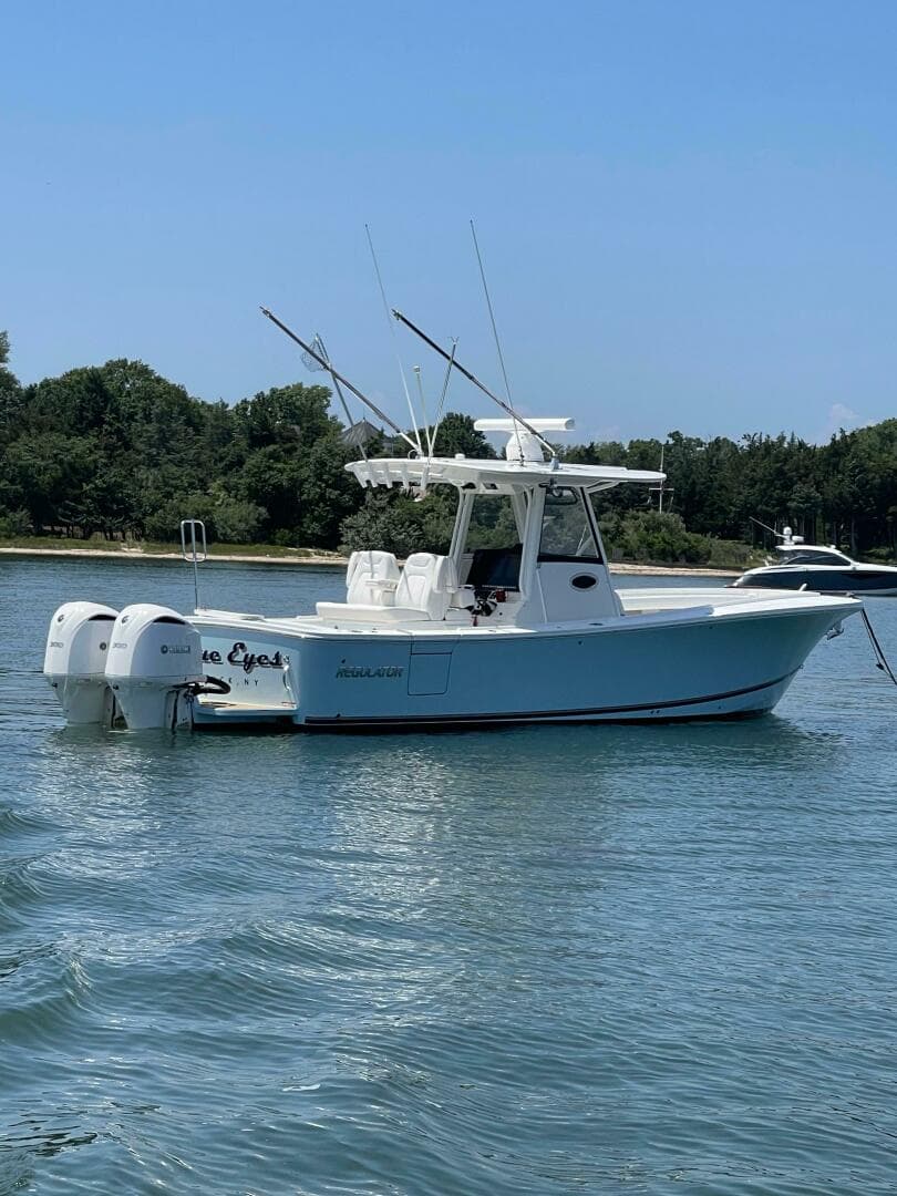 2020 Regulator 31 FS With Mezz — photo 22