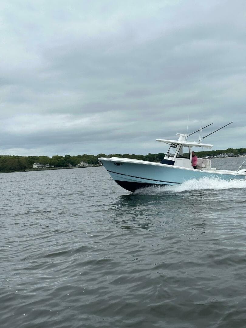 2020 Regulator 31 FS With Mezz — photo 26