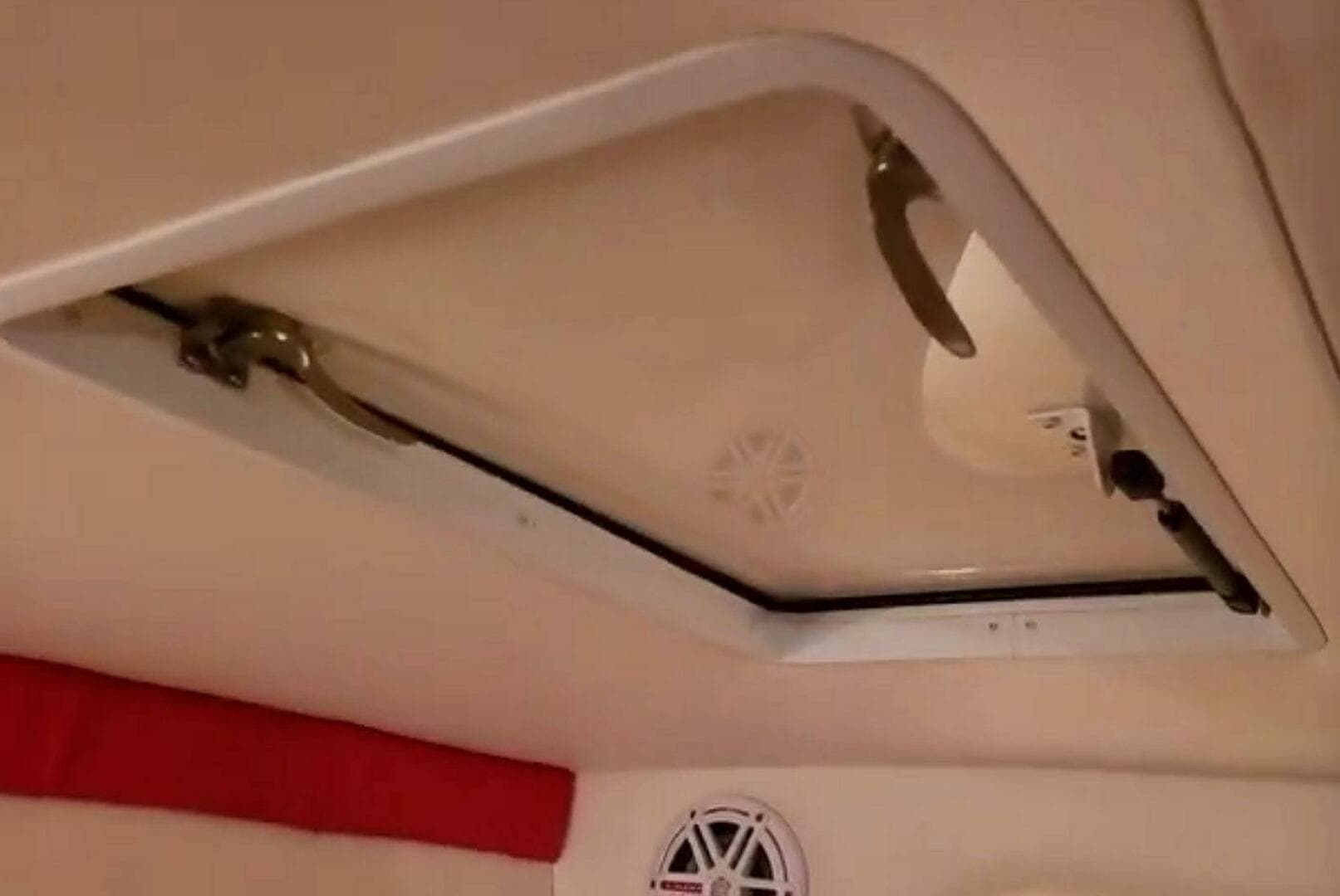 2008 Donzi 35 Zr — photo 54