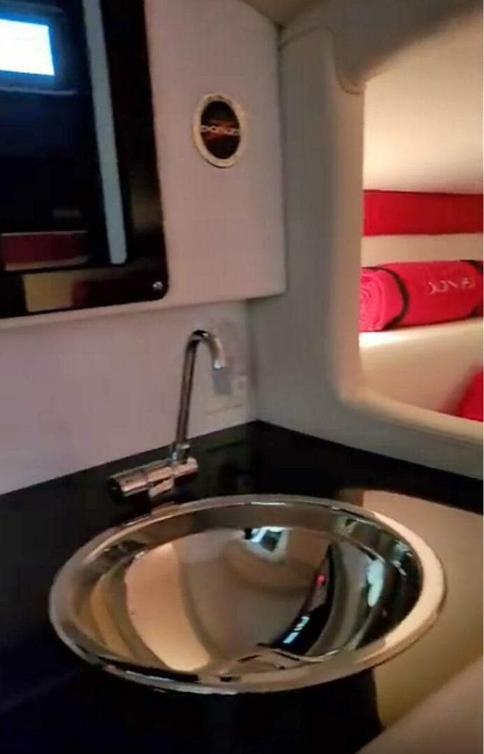 2008 Donzi 35 Zr — photo 36