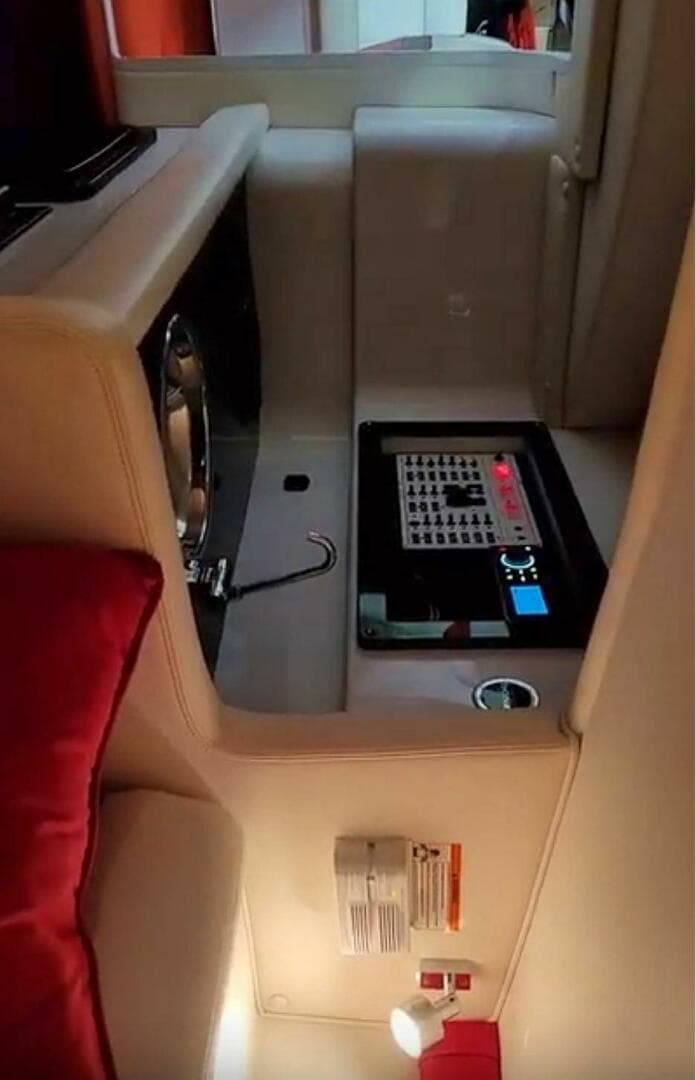 2008 Donzi 35 Zr — photo 47