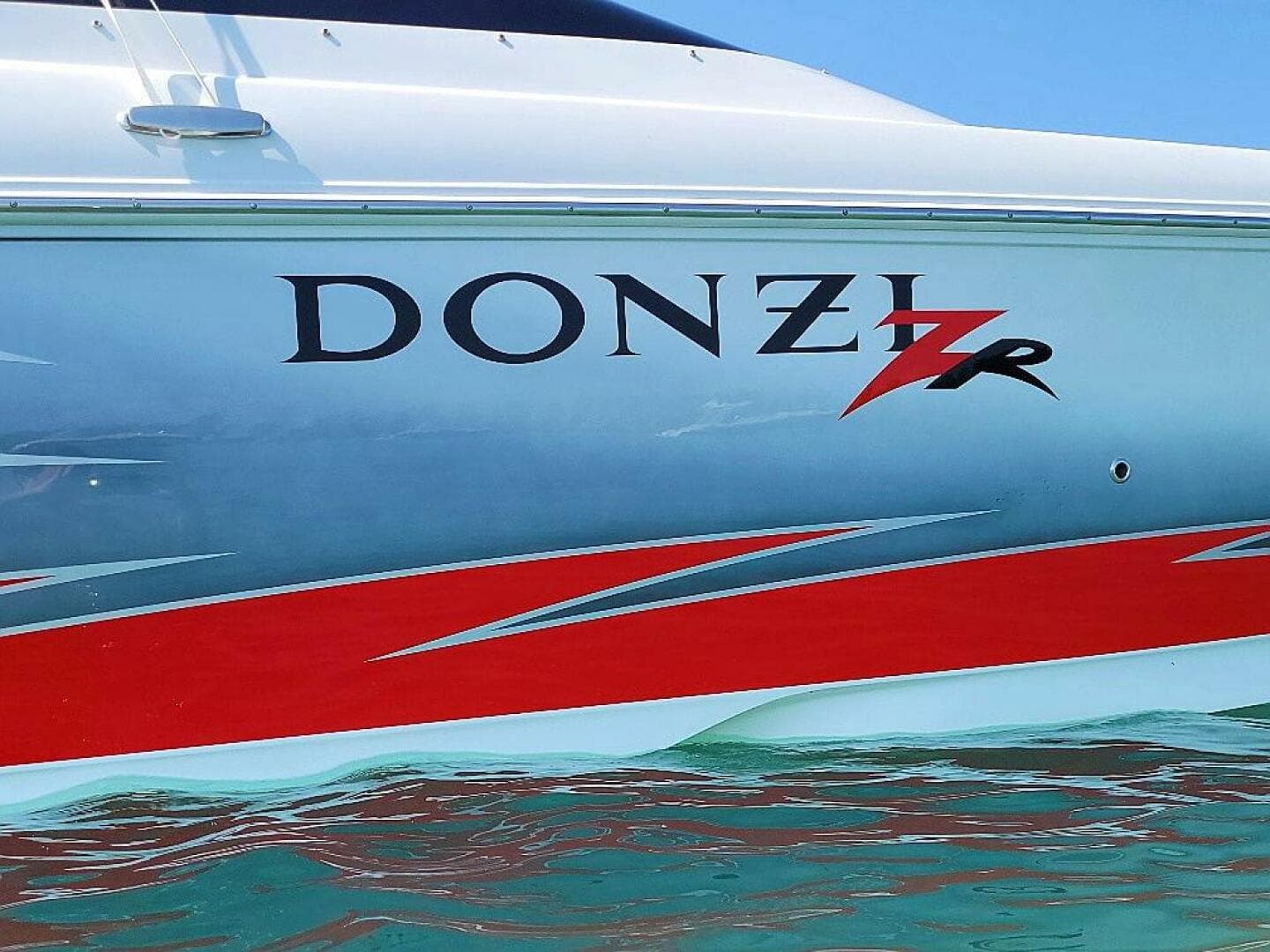 2008 Donzi 35 Zr — photo 46