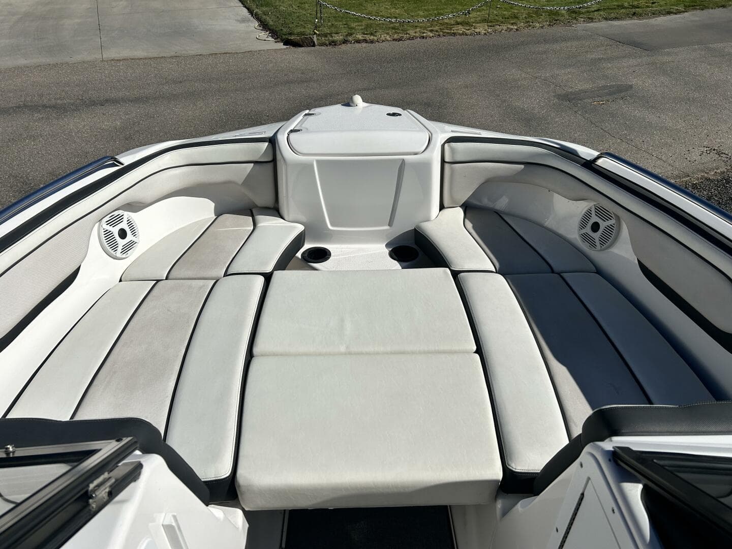 2019 Yamaha Boats Ar 210 — photo 4