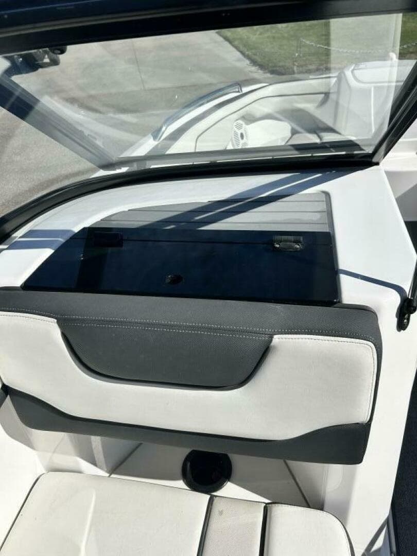 2019 Yamaha Boats Ar 210 — photo 17