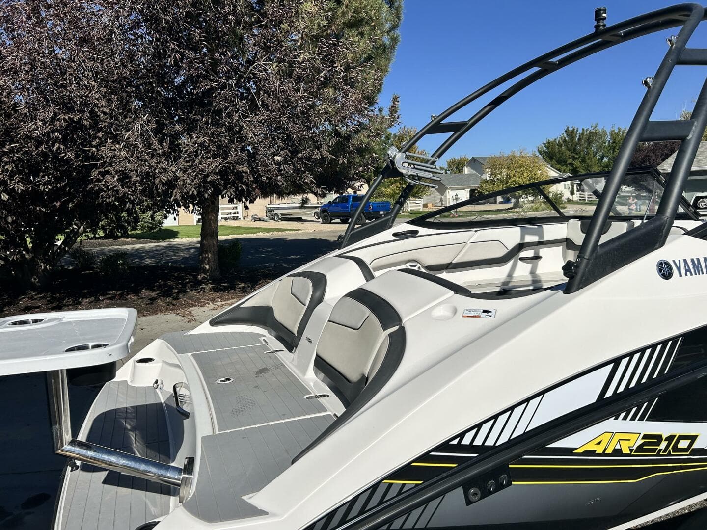 2019 Yamaha Boats Ar 210 — photo 2