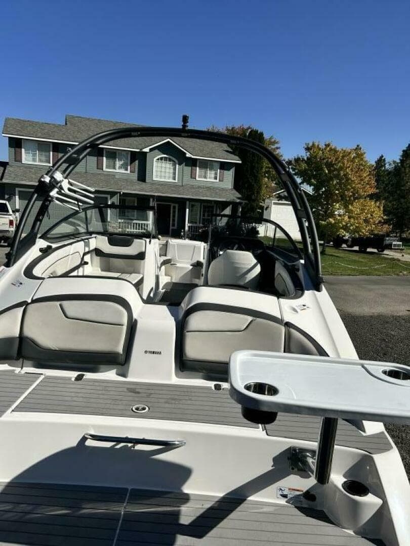 2019 Yamaha Boats Ar 210 — photo 16