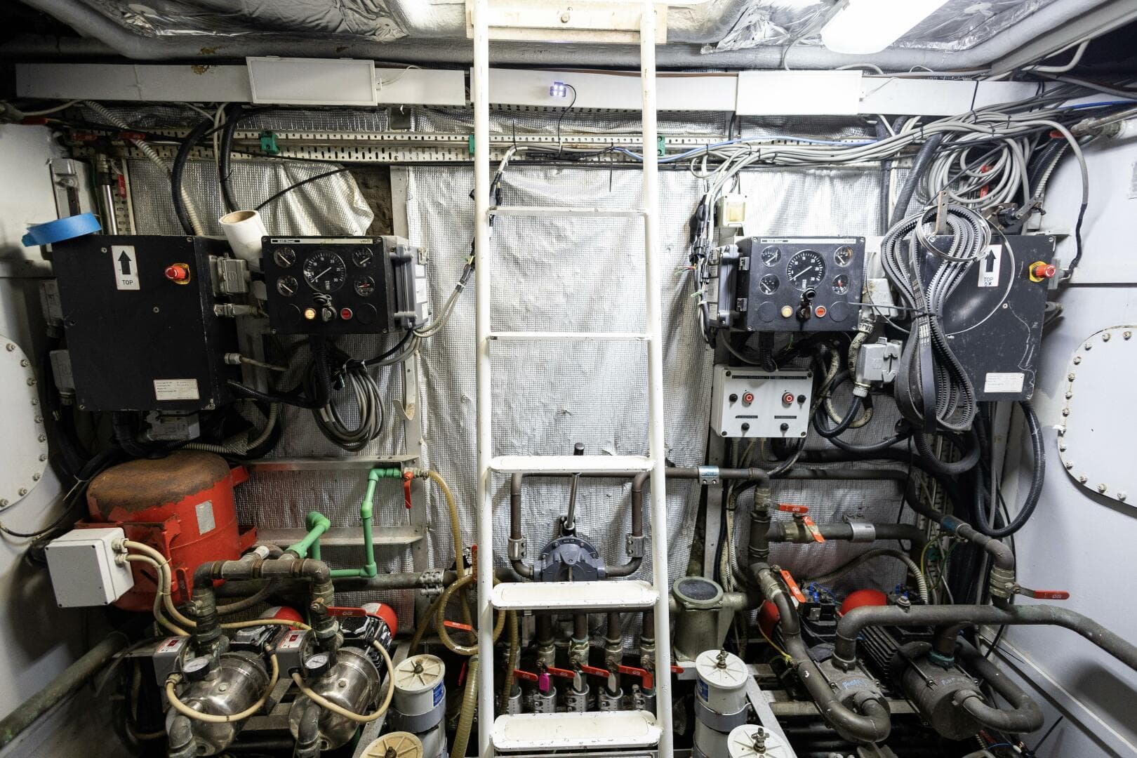 1999 Italcraft Drago 70 — photo 32