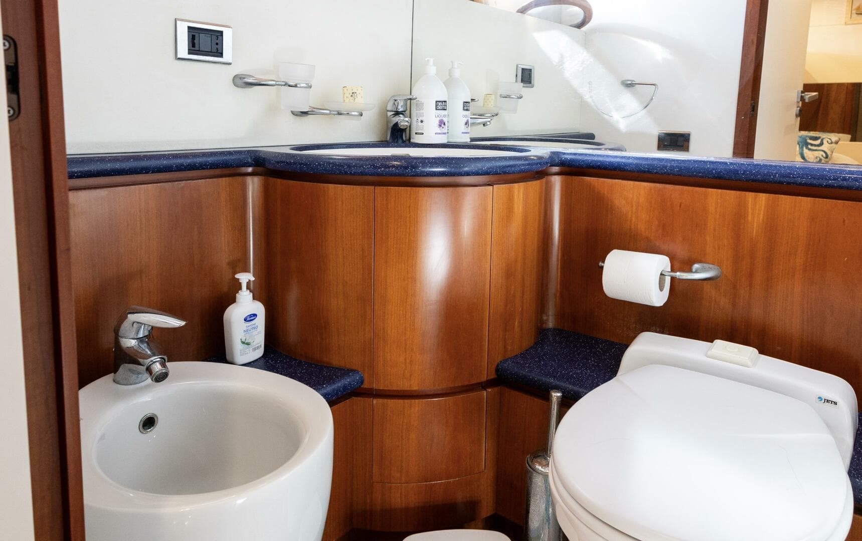 1999 Italcraft Drago 70 — photo 27