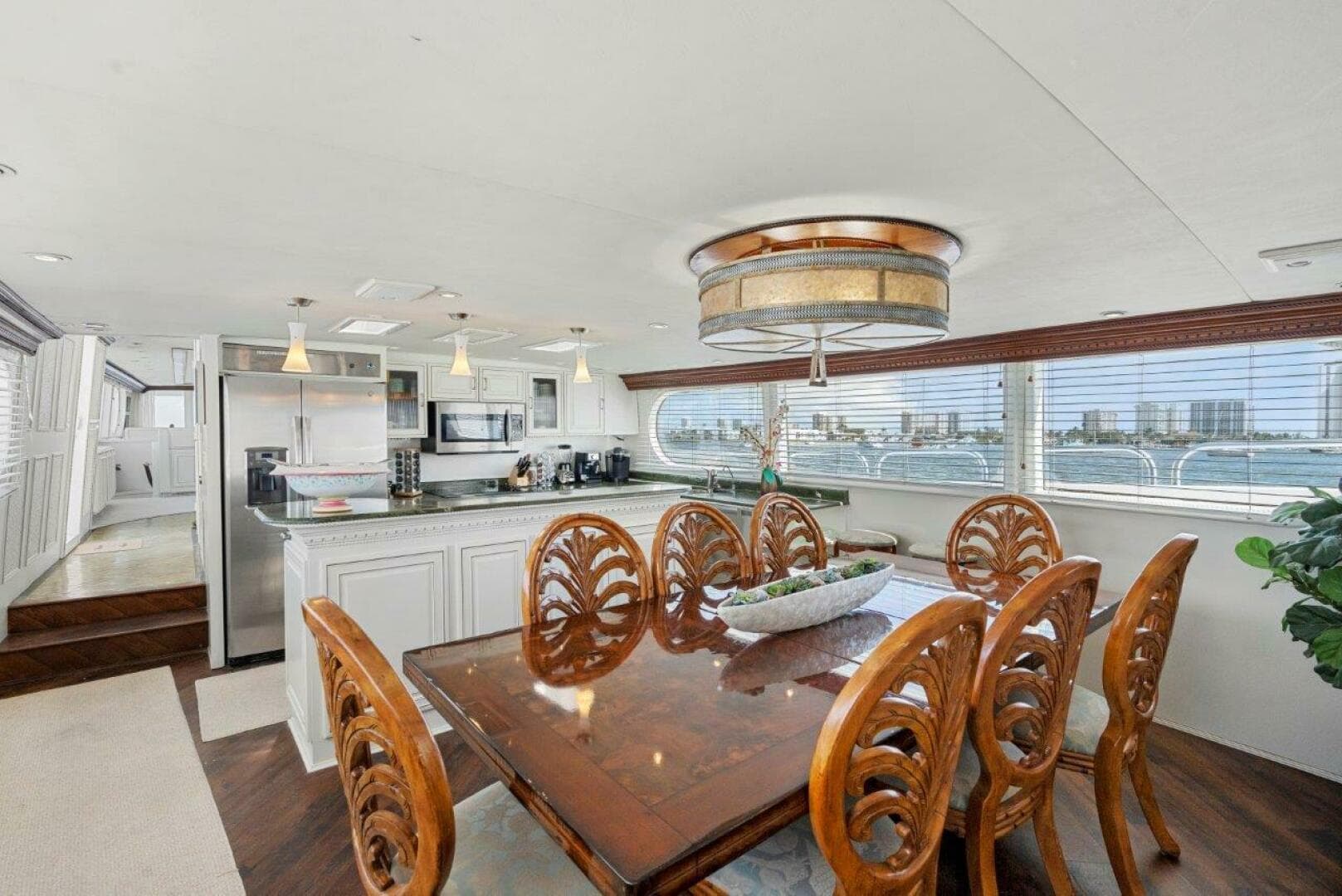 1984 Broward — photo 13