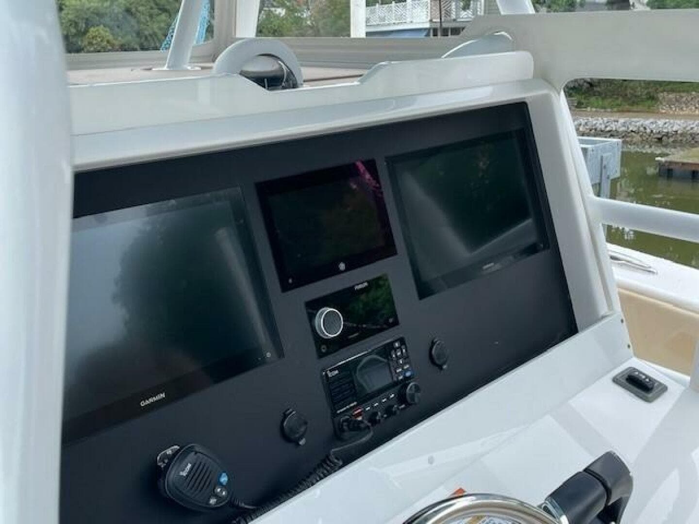 2022 Invincible 36 Open Fisherman — photo 4