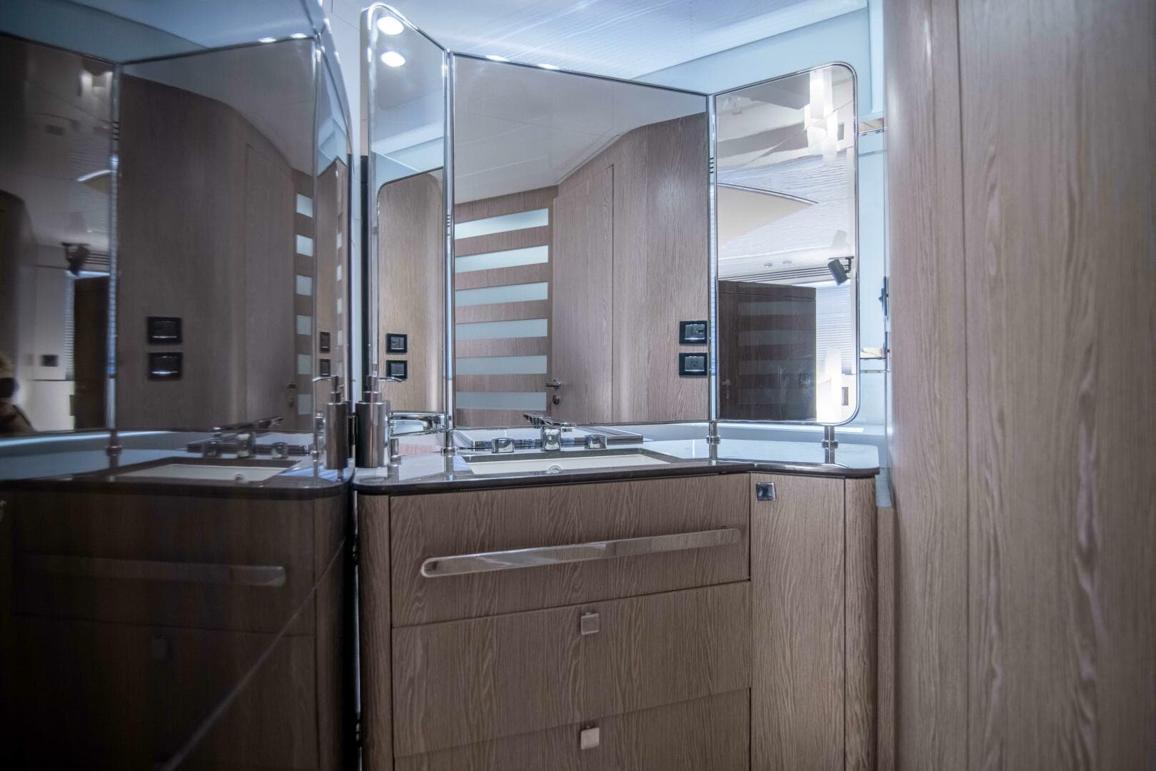 2019 Azimut S7 — photo 28