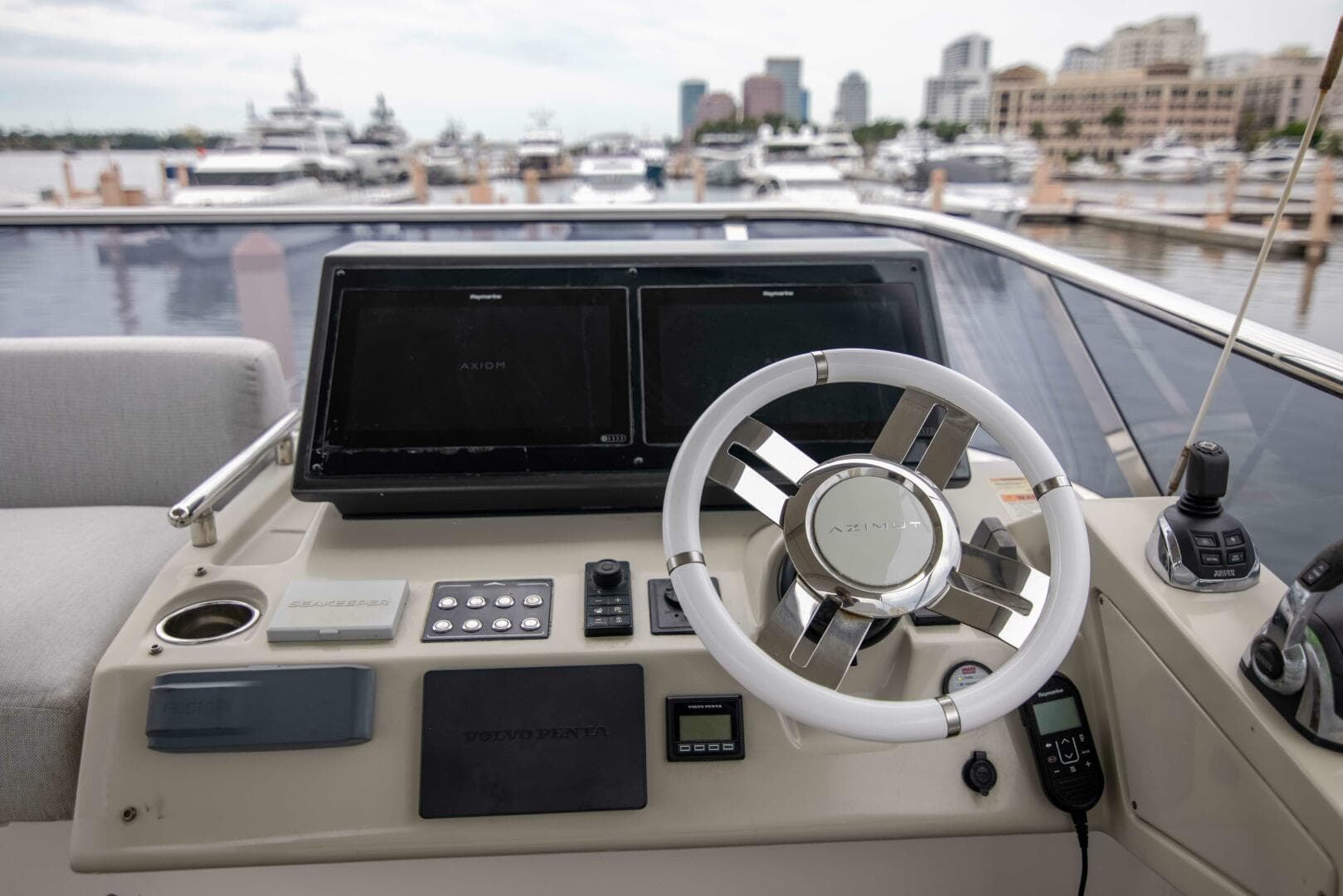 2019 Azimut S7 — photo 51