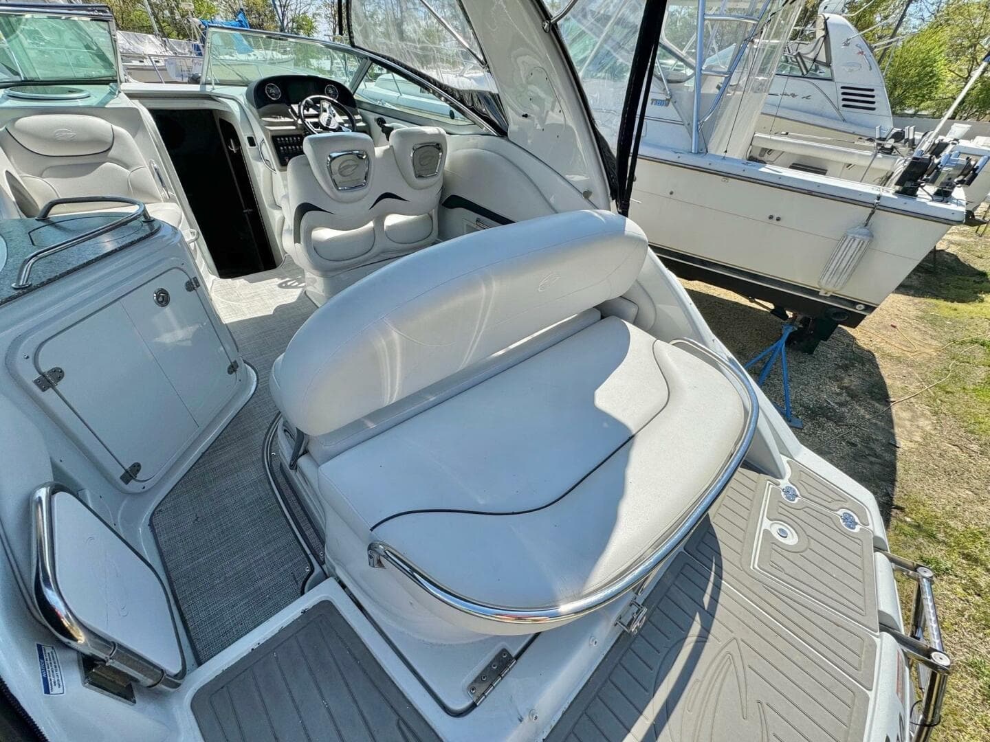 2020 Crownline 264 Cr — photo 21