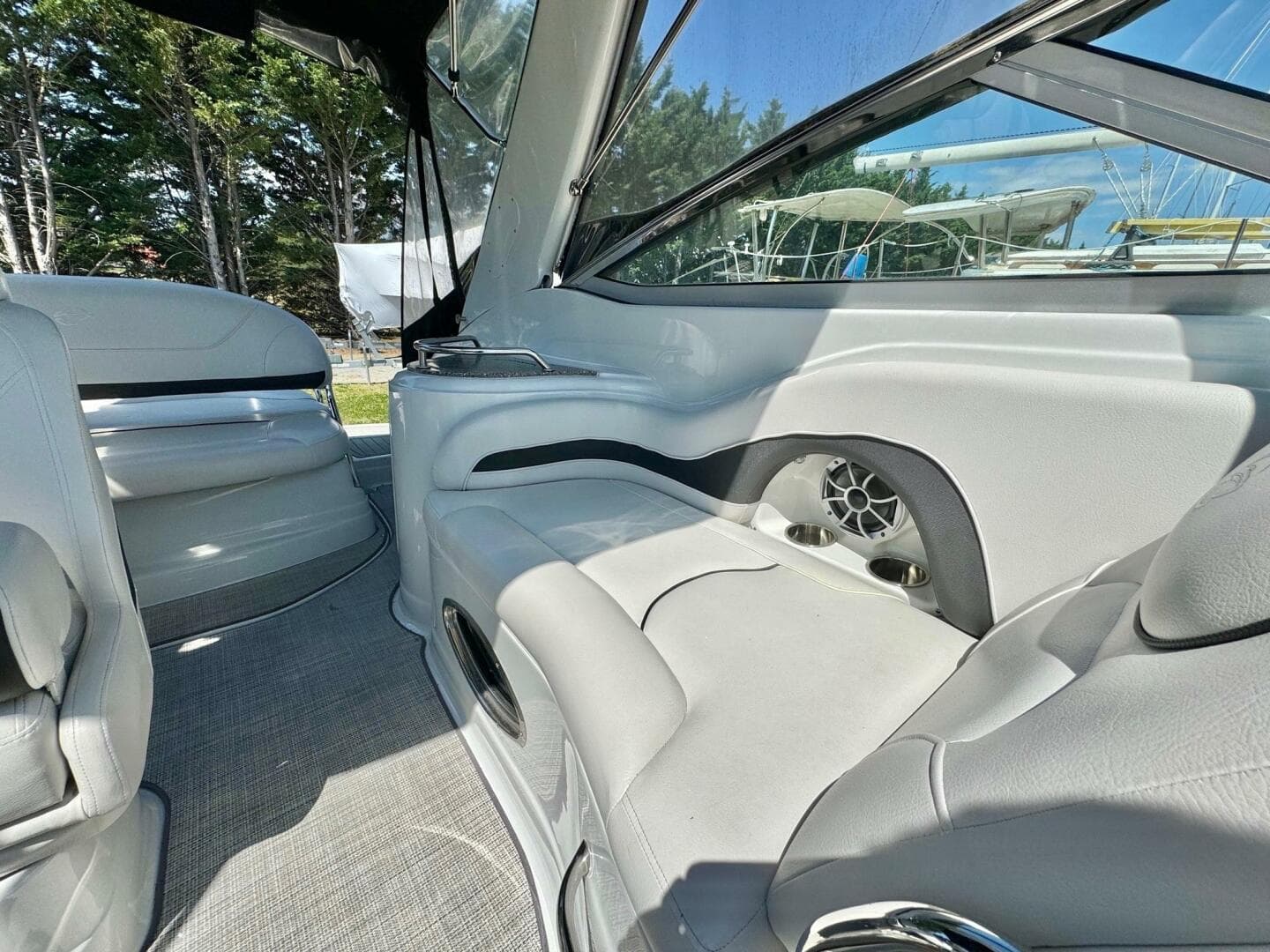 2020 Crownline 264 Cr — photo 25