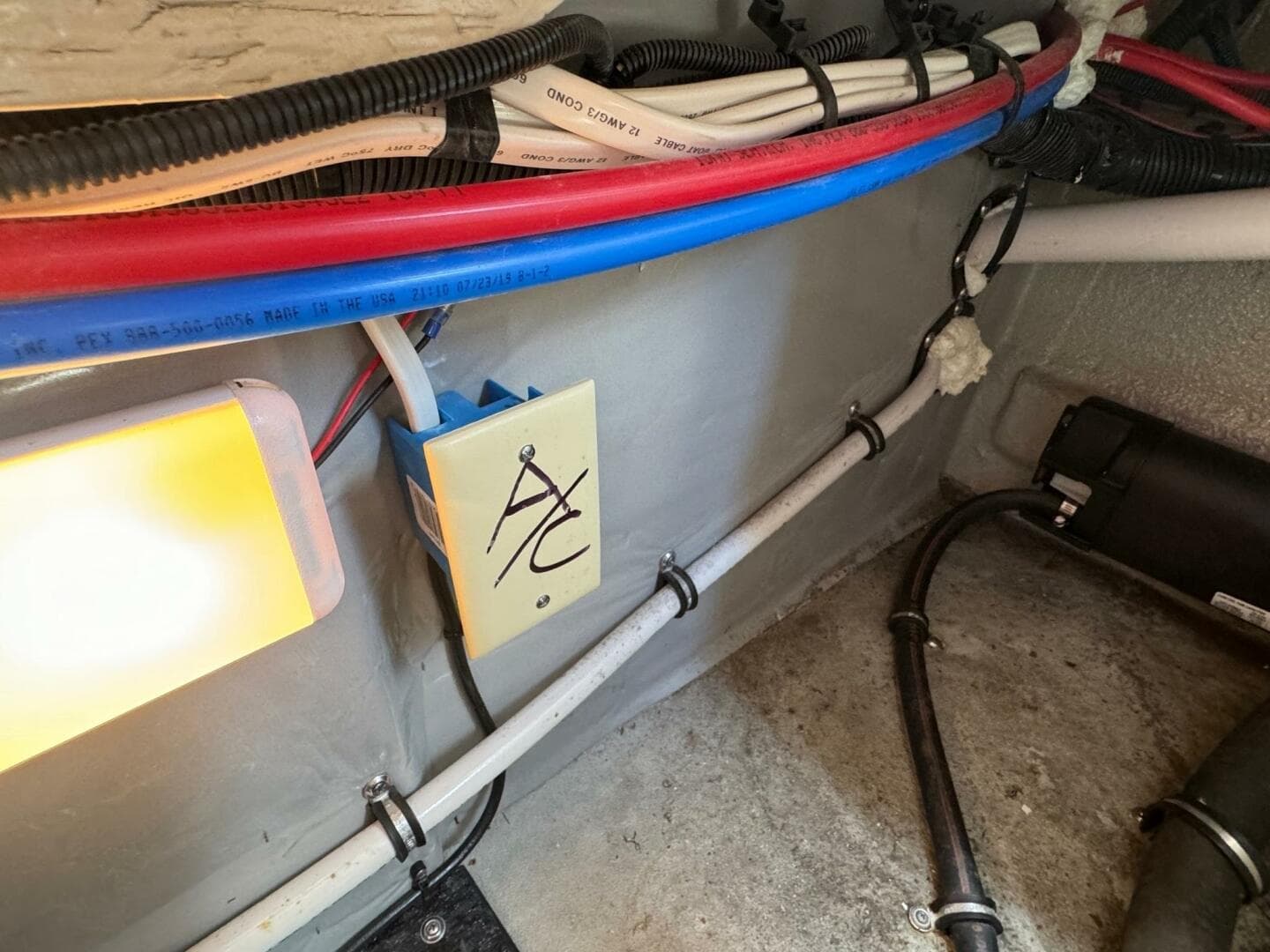 2020 Crownline 264 Cr — photo 158